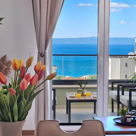 Апартаменти Luxury & Spacious Sea View From Bed Макарська