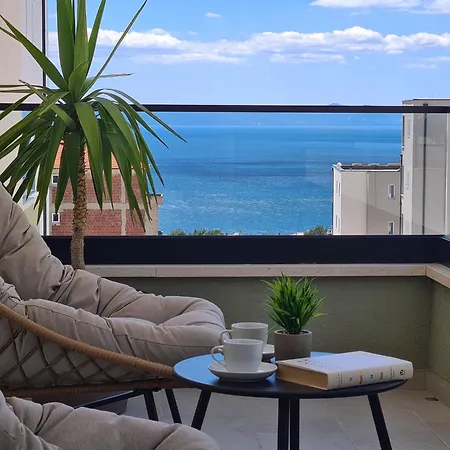 Апартаменти Luxury & Spacious Sea View From Bed *